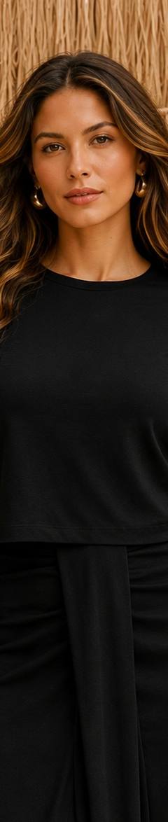 Blusa Cropped Gola e Punho — miniatura 1